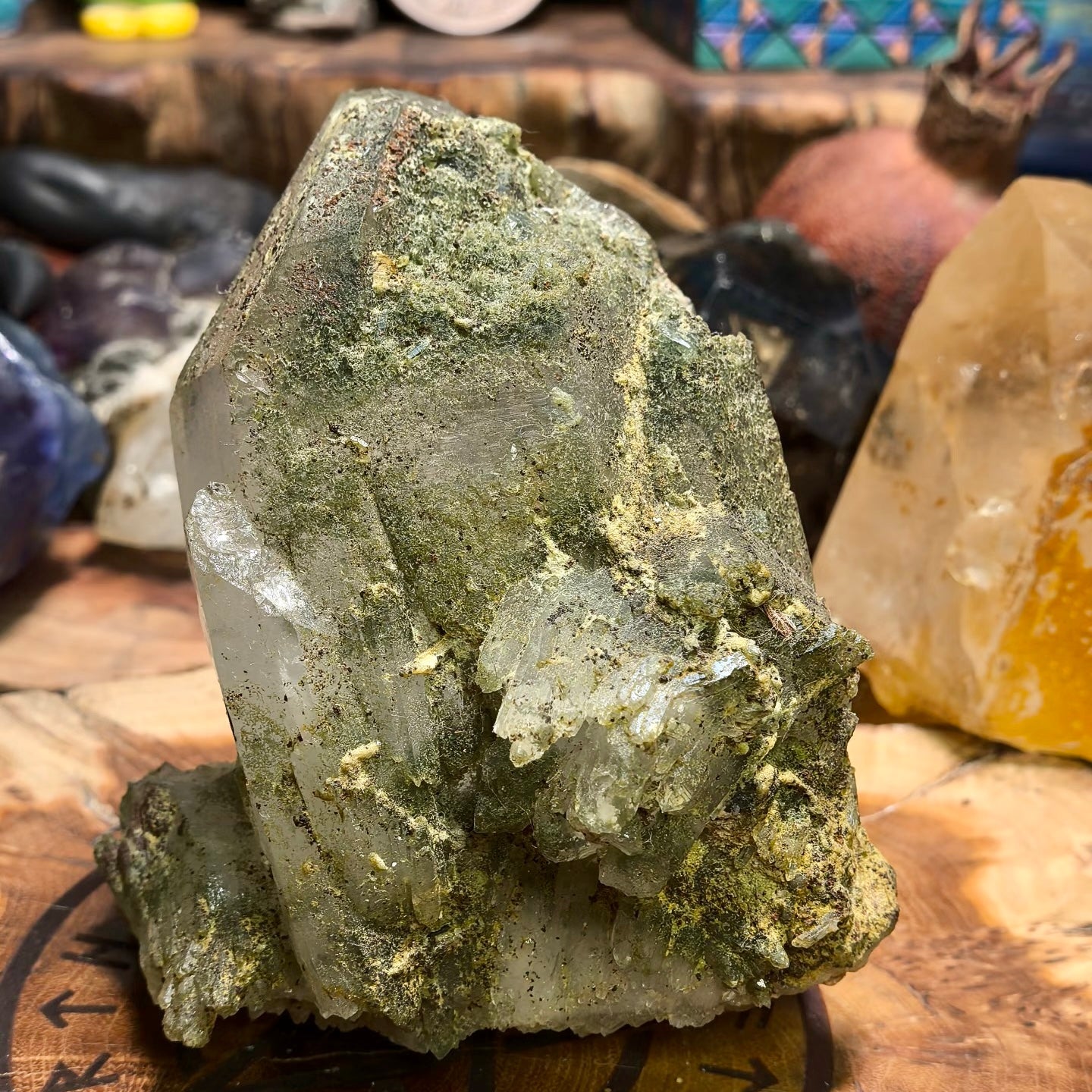 The Role of Himalayan Quartz in Manifesting Abundance and Prosperity
